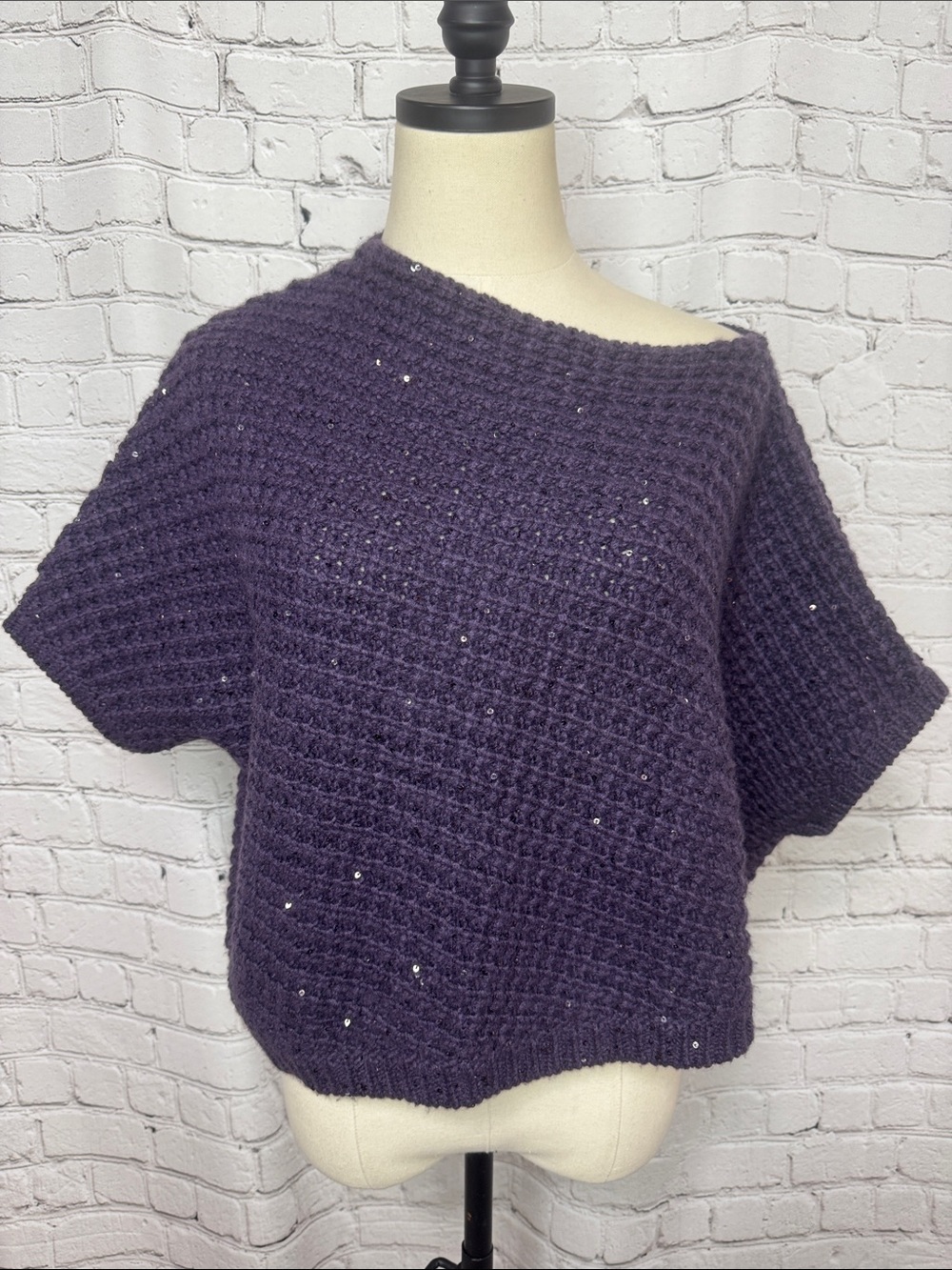Brunello Cucinelli Cashmere Silk Sequin Asymmetric Off Shoulder Sweater M Plum